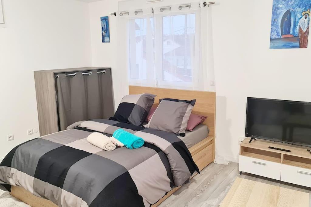 Appartement Tres Lumineux Et Calme. Sevran Exteriér fotografie